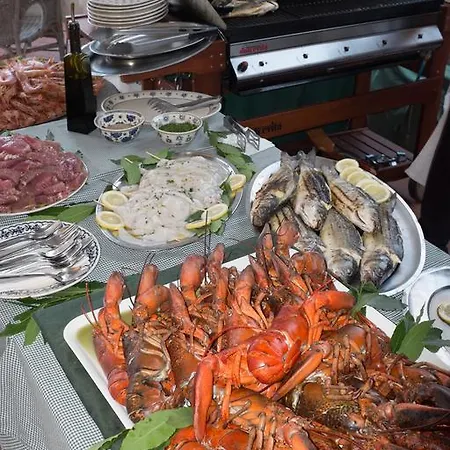 מלון Sette Archi 3*