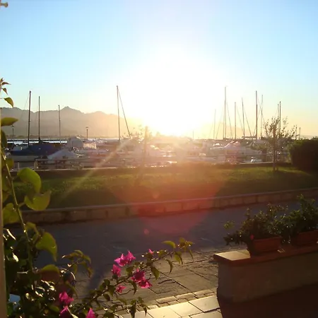 Sette Archi מלון 3*