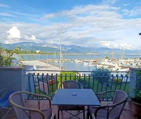 Sette Archi فندق